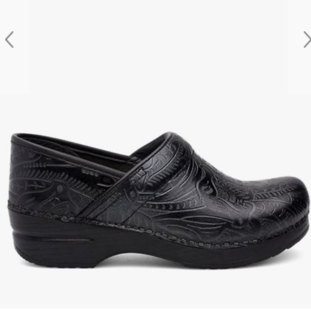 B. O. C. Born Peggy Clogs